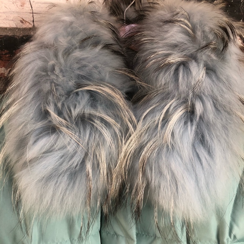 🔥 SOLD 🔥 1 Madison Down Parka Genuine Fur size Large - Picture 3 of 13